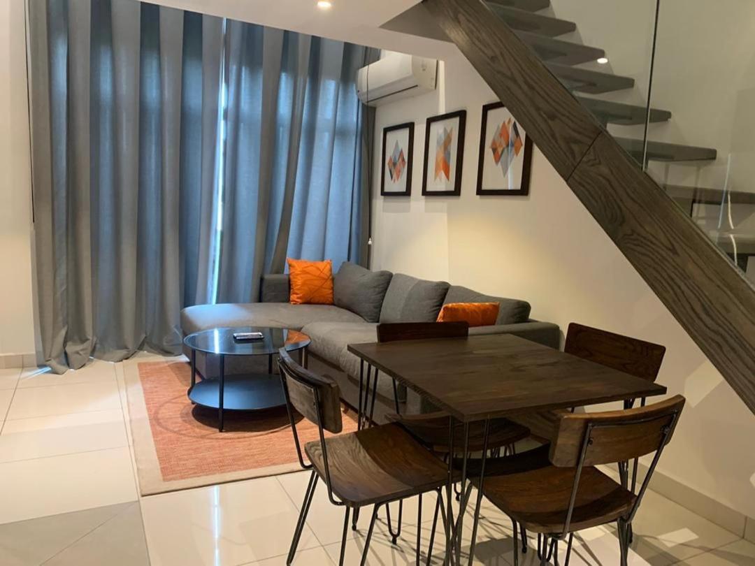 One Bedroom Apartment At A Embassy Gardens Cantonments Akkra Exterior foto