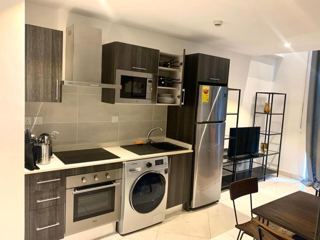 One Bedroom Apartment At A Embassy Gardens Cantonments Akkra Exterior foto